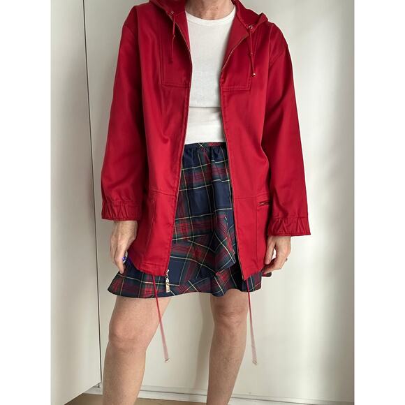 St John Sport Red Hooded Jacket Size M Zip Front Nautical Coastal Preppy Style - Picture 9 of 10